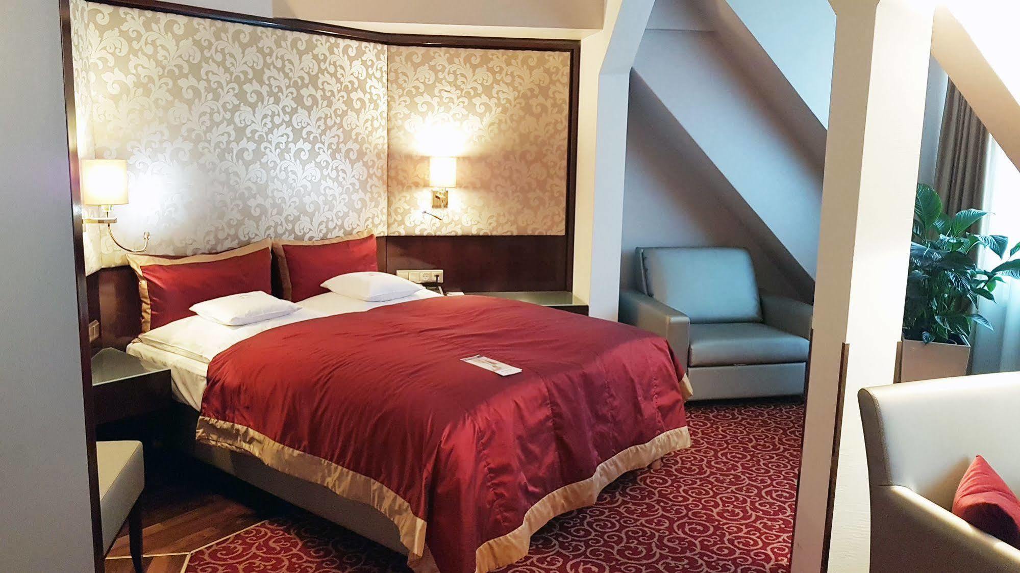 Best Western Plus Hotel Stadtpalais Braunschweig Exterior photo